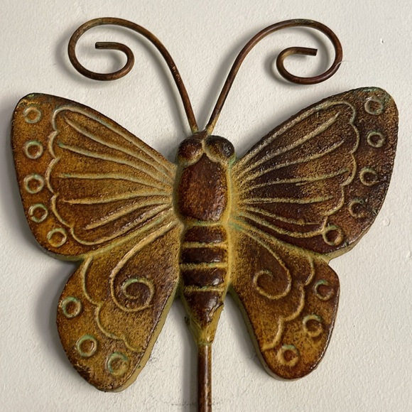 •| metal butterfly hook - Picture 3 of 8